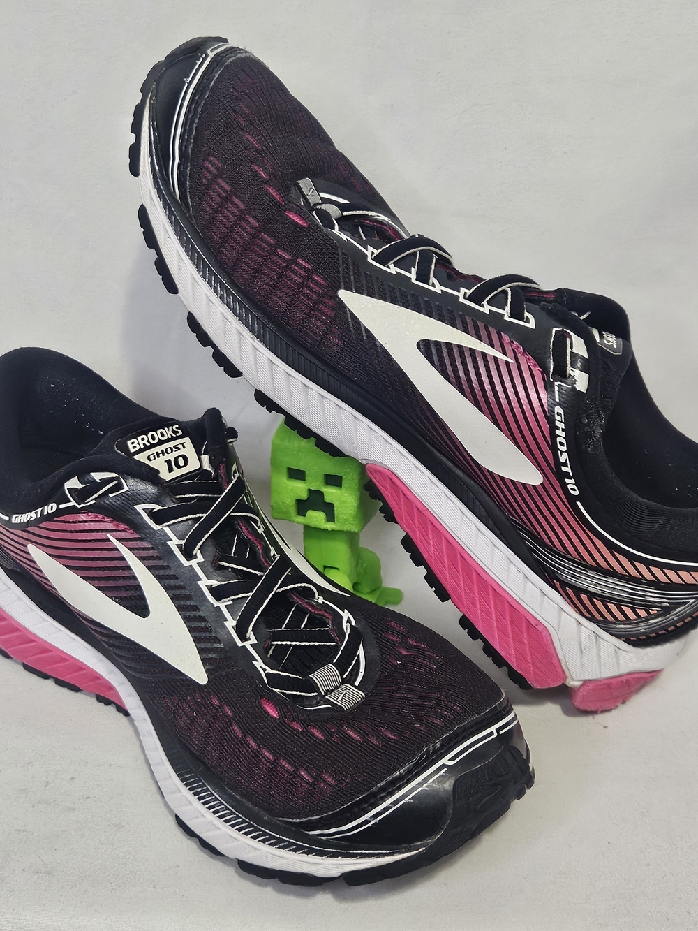 Brooks Ghost 10 G10 Women's US 9 Running Shoes - Black & Pink